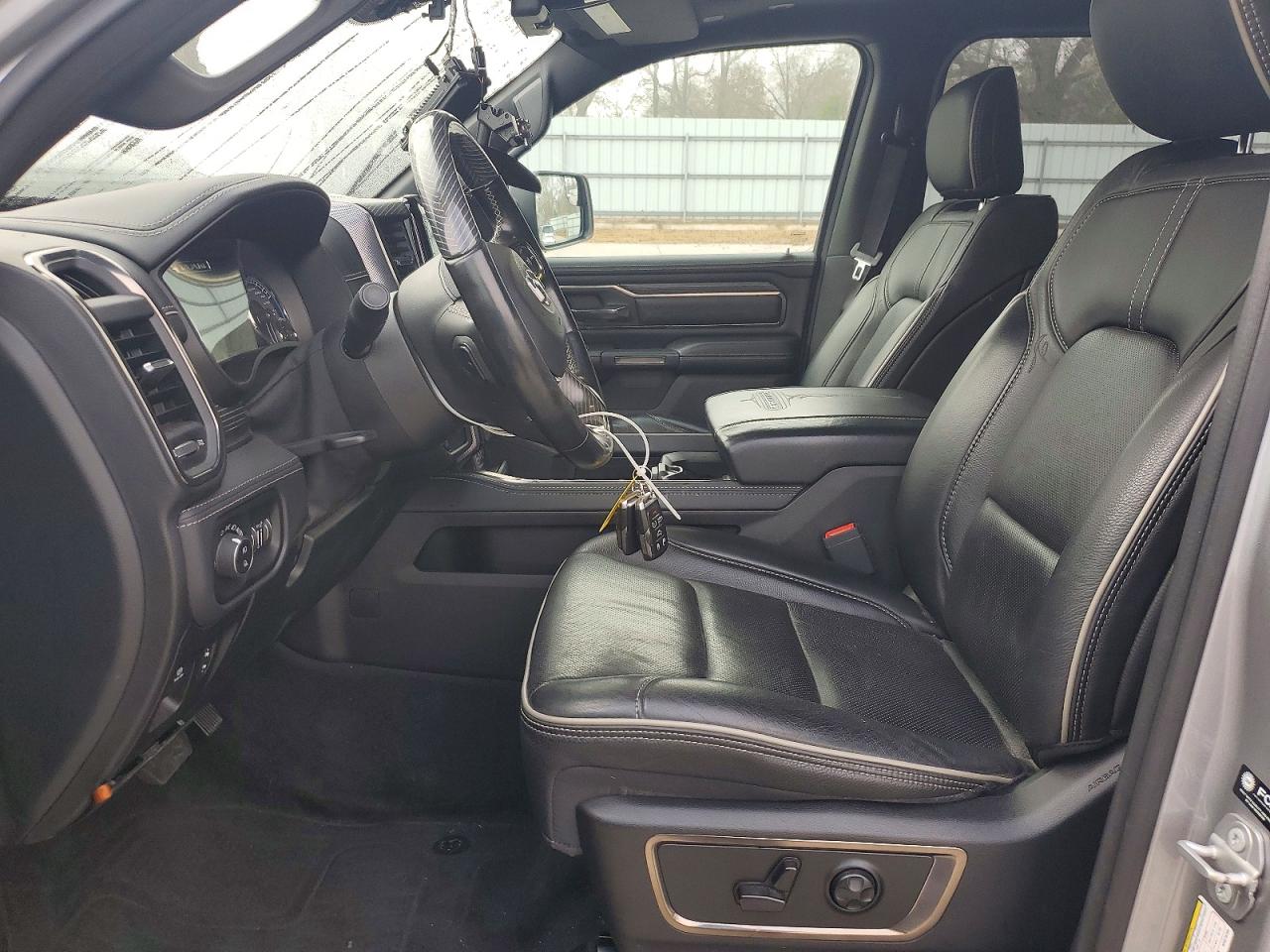 2021 RAM 1500 LIMITED photo 7