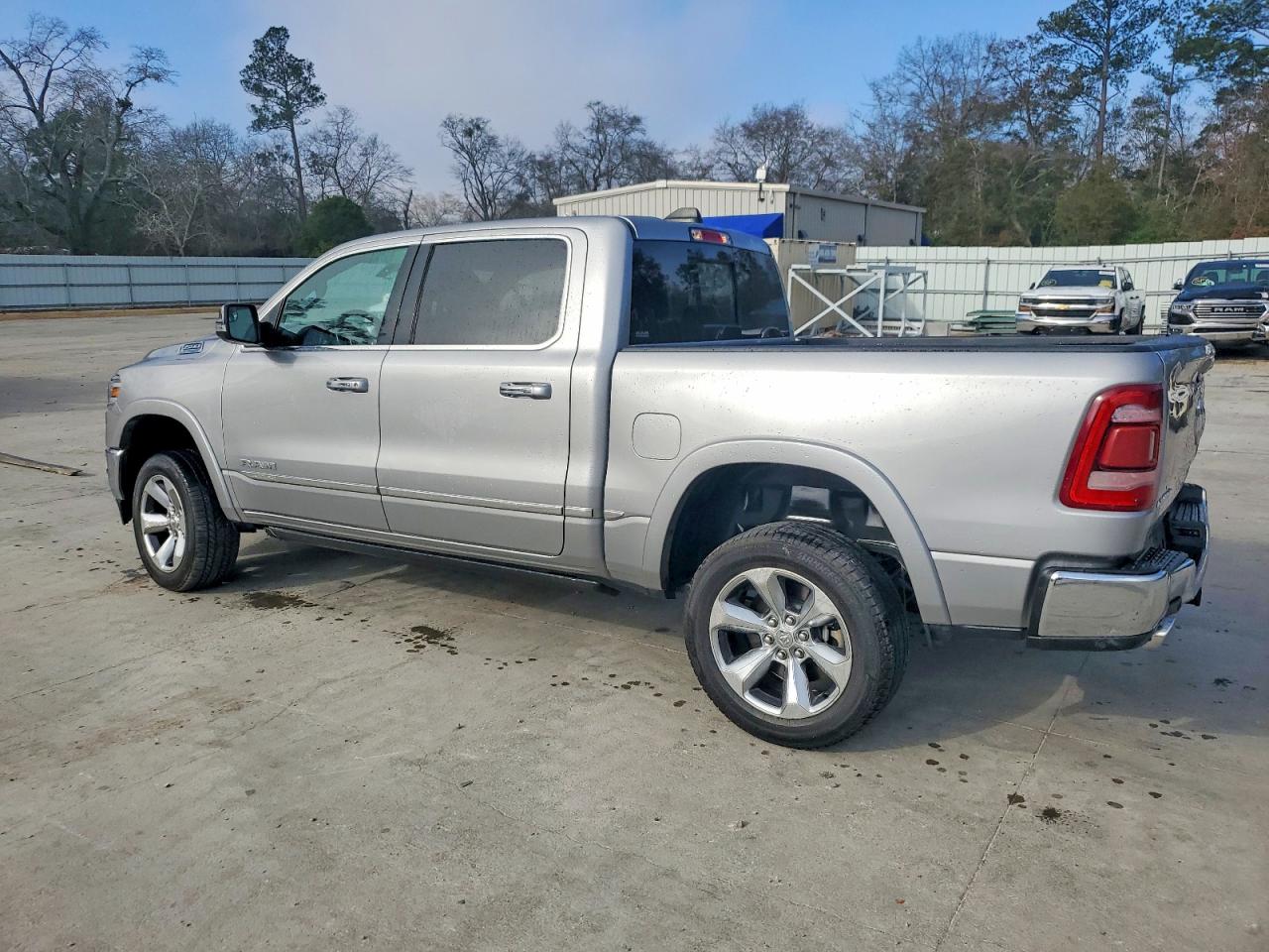 2021 RAM 1500 LIMITED photo 2