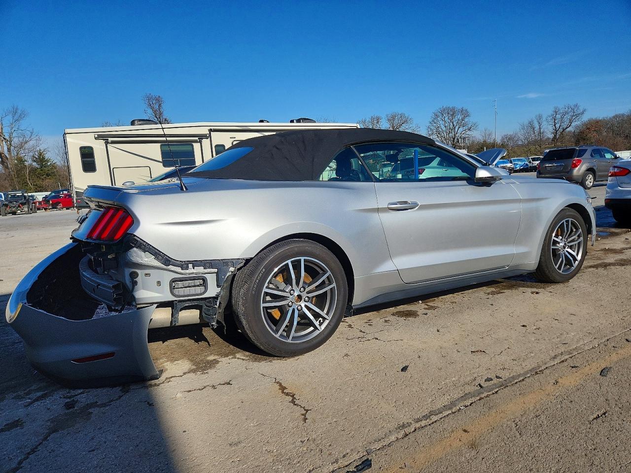 2016 FORD MUSTANG photo 3