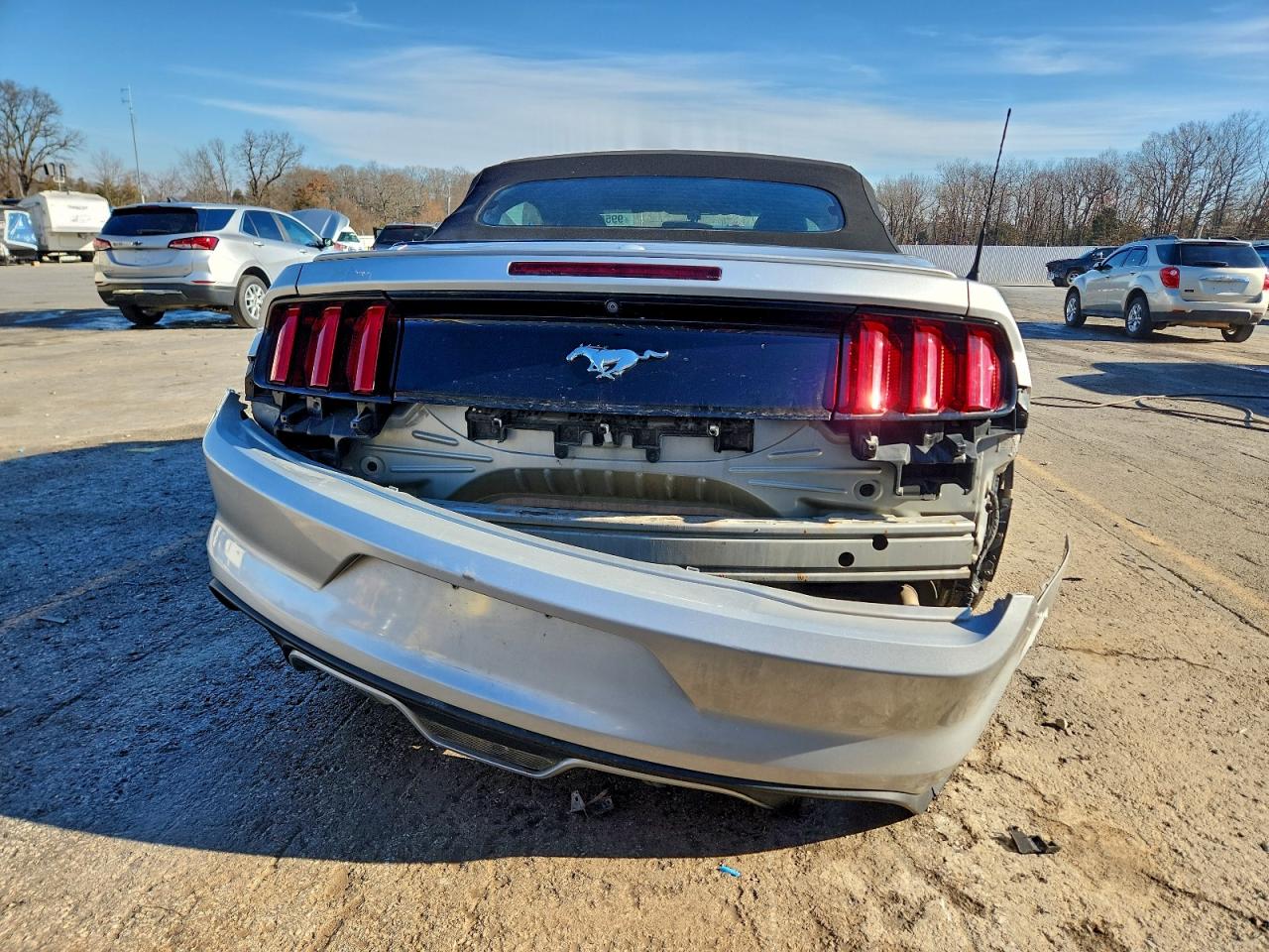 2016 FORD MUSTANG photo 6