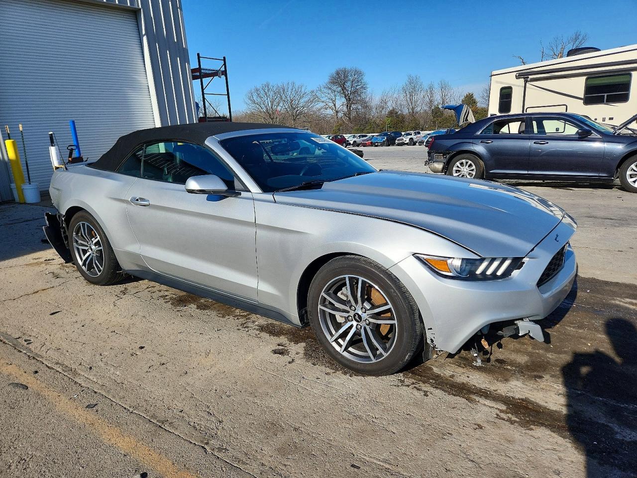 2016 FORD MUSTANG photo 4
