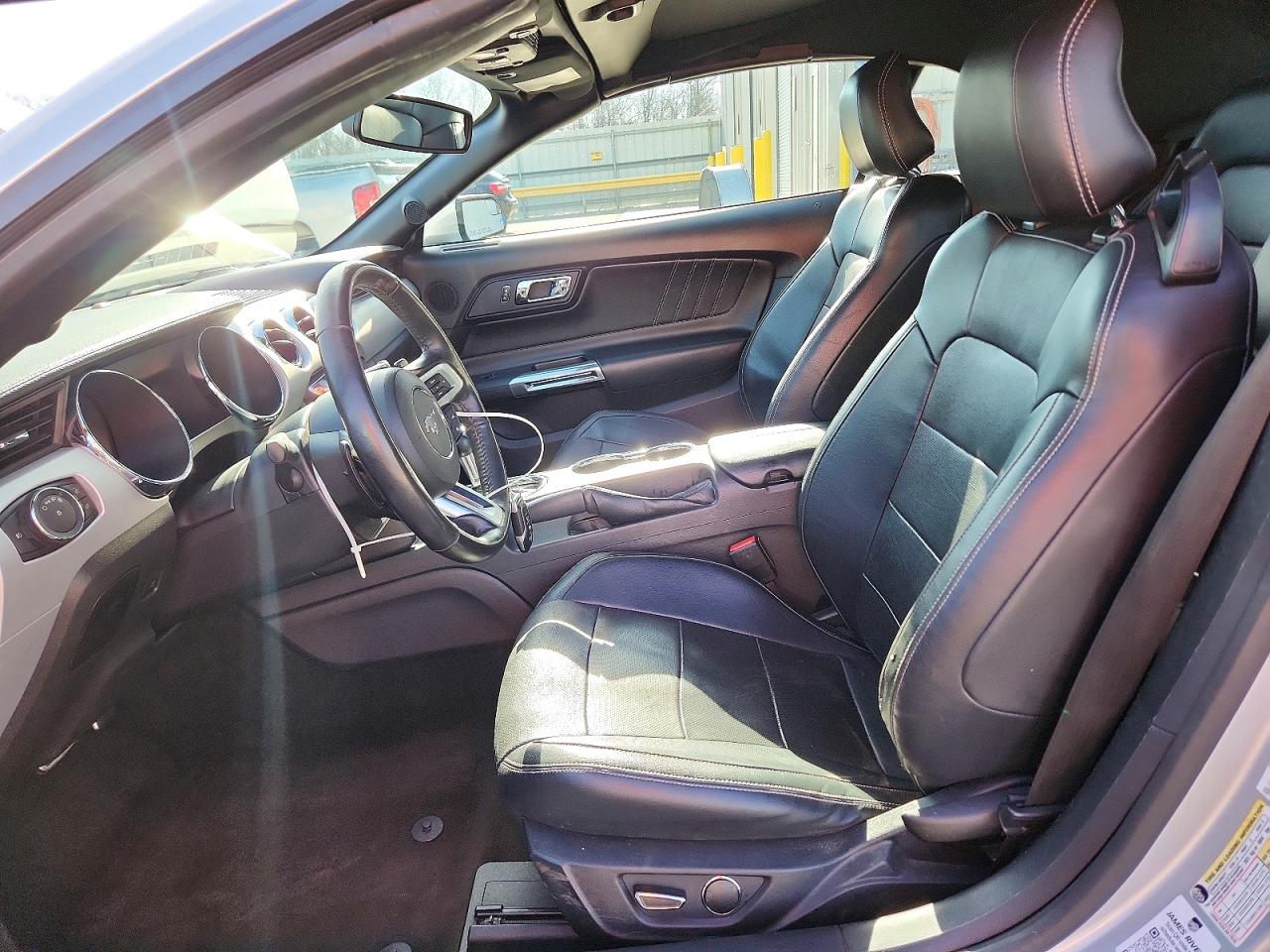 2016 FORD MUSTANG photo 7