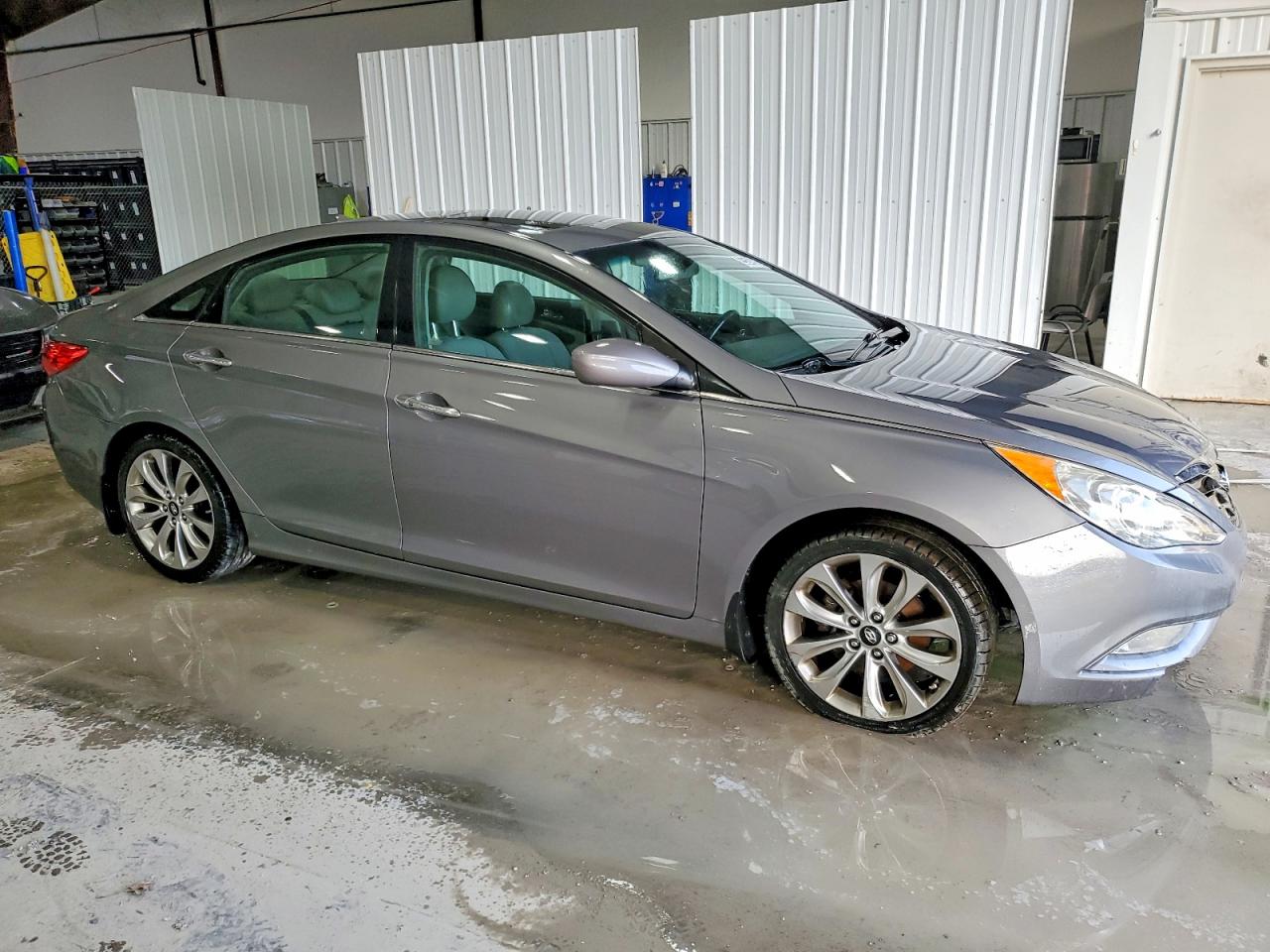 2012 HYUNDAI SONATA SE photo 4