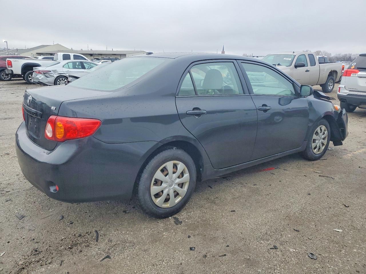 2010 TOYOTA COROLLA BASE photo 3