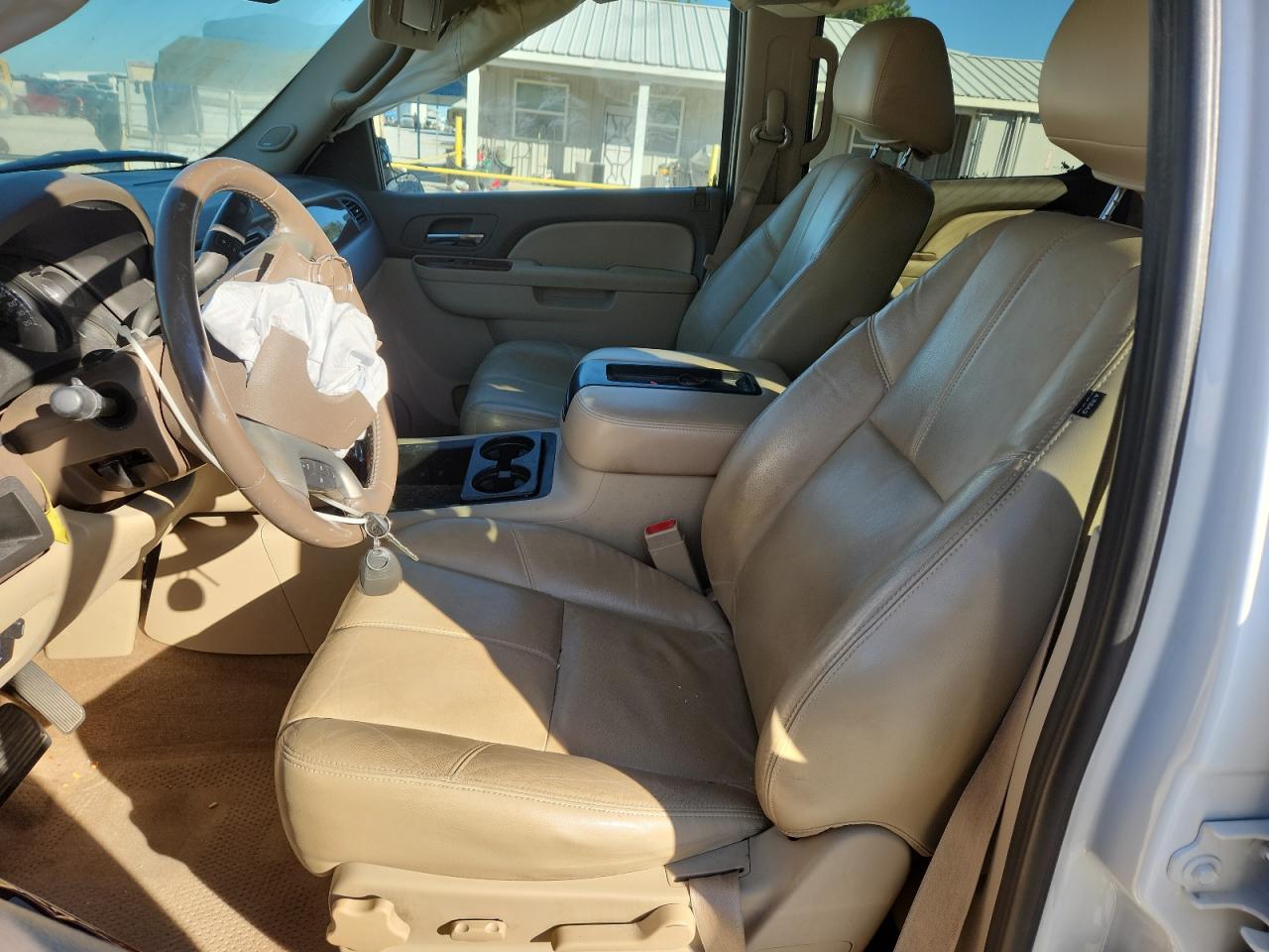2011 CHEVROLET AVALANCHE LT photo 7
