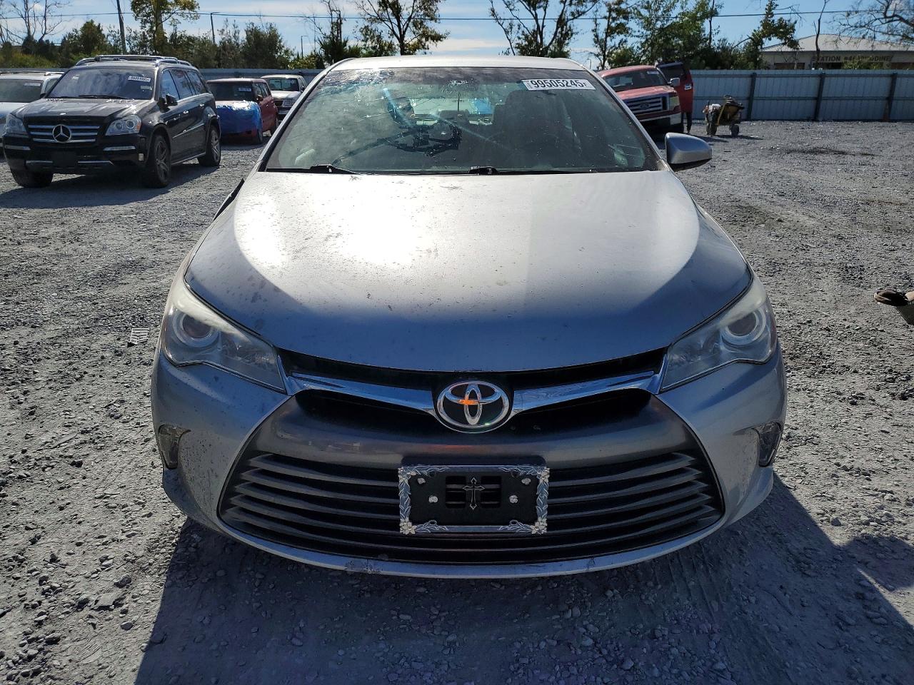 2016 TOYOTA CAMRY LE photo 5