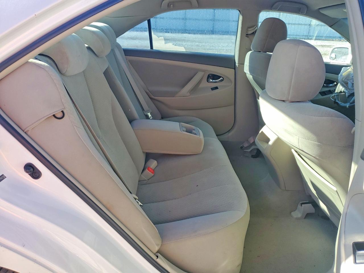 2009 TOYOTA CAMRY BASE photo 10