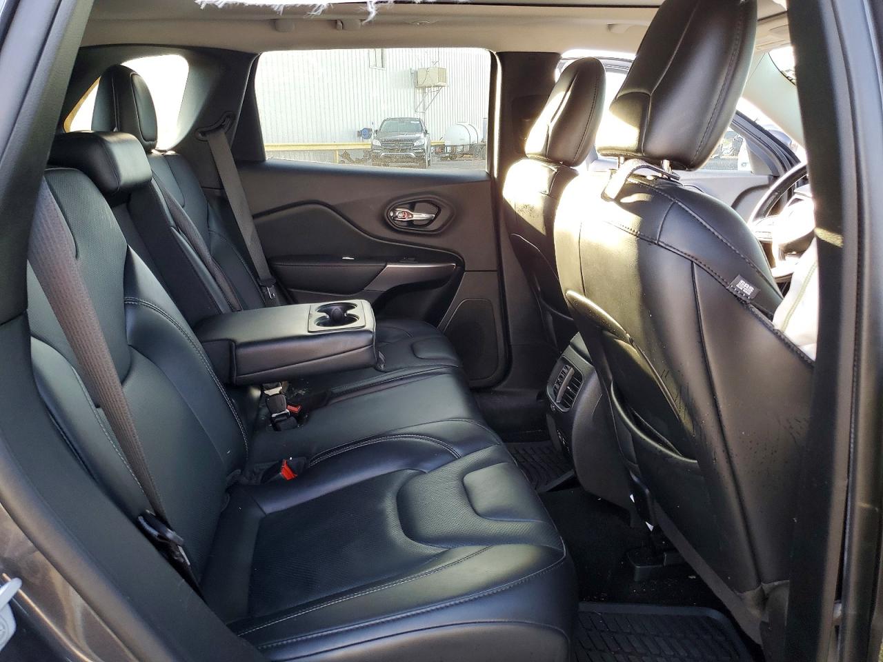 2021 JEEP CHEROKEE LATITUDE LUX photo 11