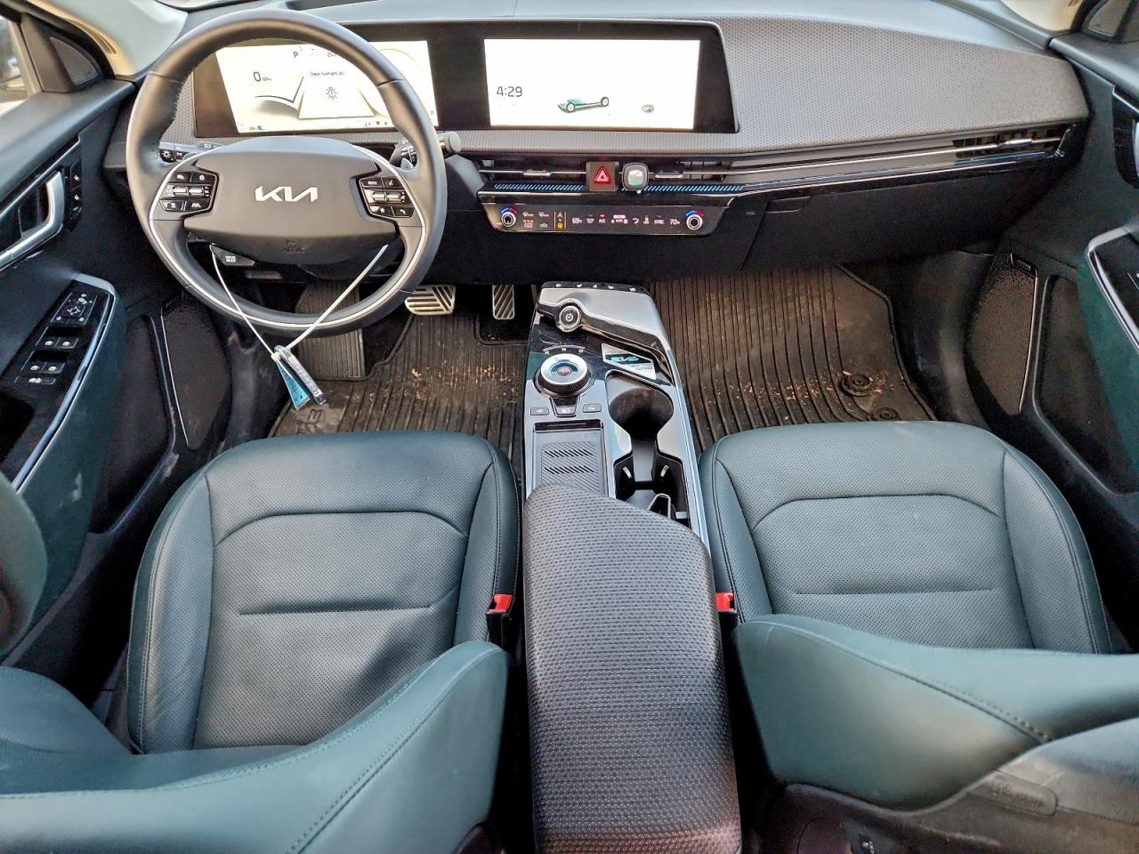 2022 KIA EV6 LIGHT photo 8