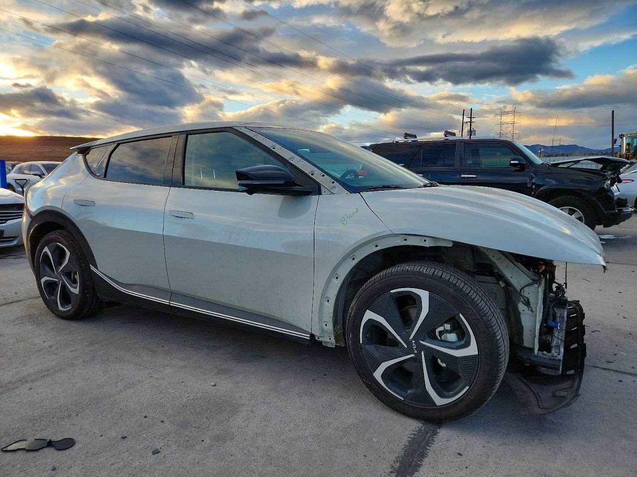 2022 KIA EV6 LIGHT photo 4