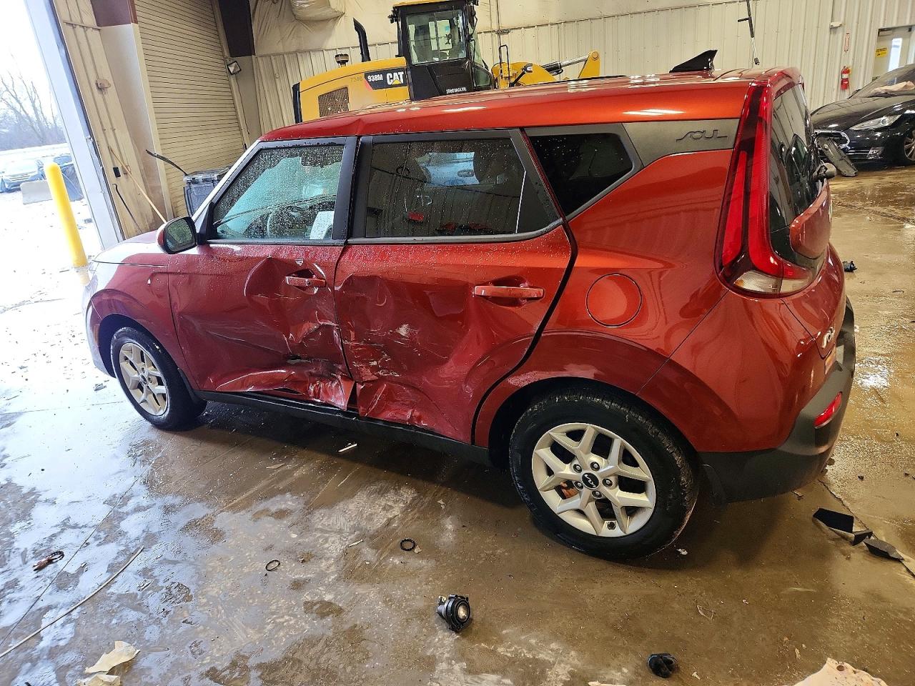 2022 KIA SOUL LX photo 2