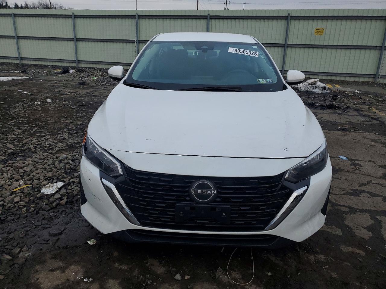 2024 NISSAN SENTRA S photo 5