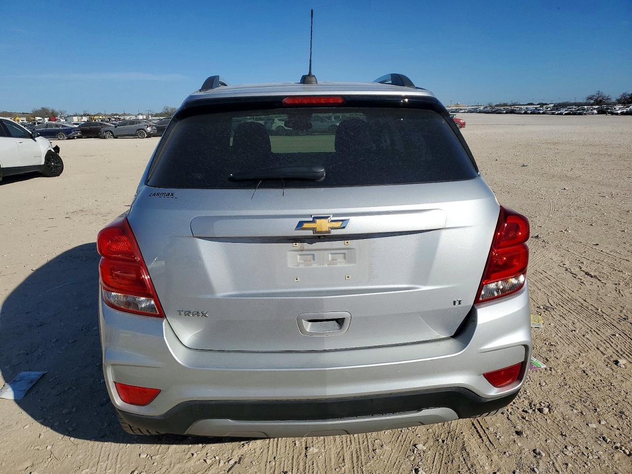 2020 CHEVROLET TRAX 1LT photo 6