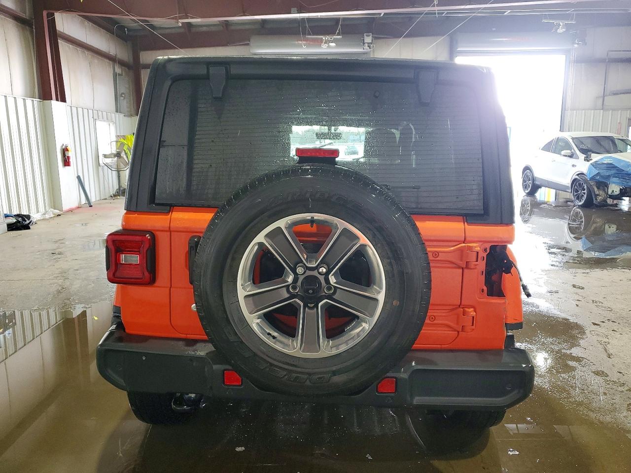 2018 JEEP WRANGLER UNLIMITED SAHARA photo 6