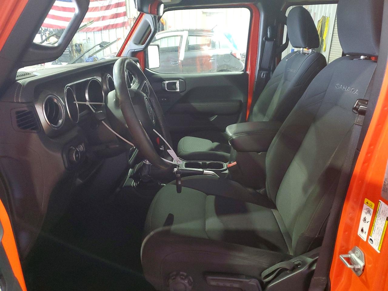 2018 JEEP WRANGLER UNLIMITED SAHARA photo 7