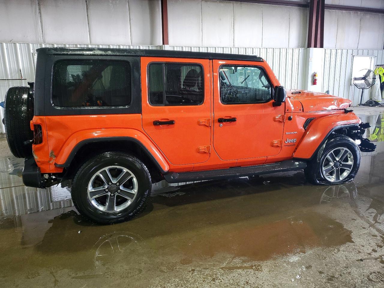 2018 JEEP WRANGLER UNLIMITED SAHARA photo 3