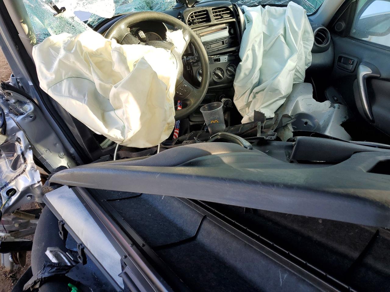 2005 TOYOTA RAV4 photo 8