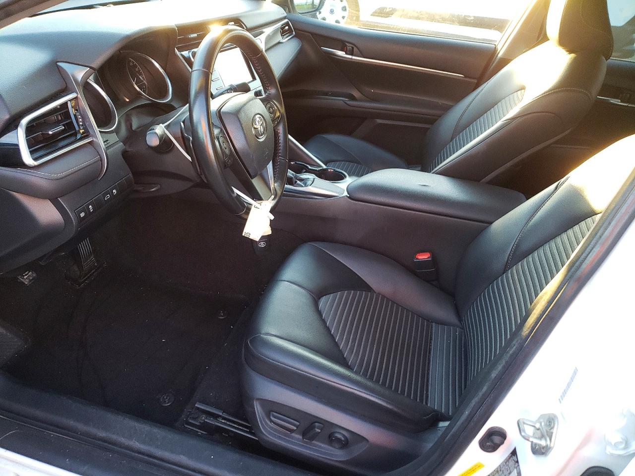 2018 TOYOTA CAMRY L photo 7