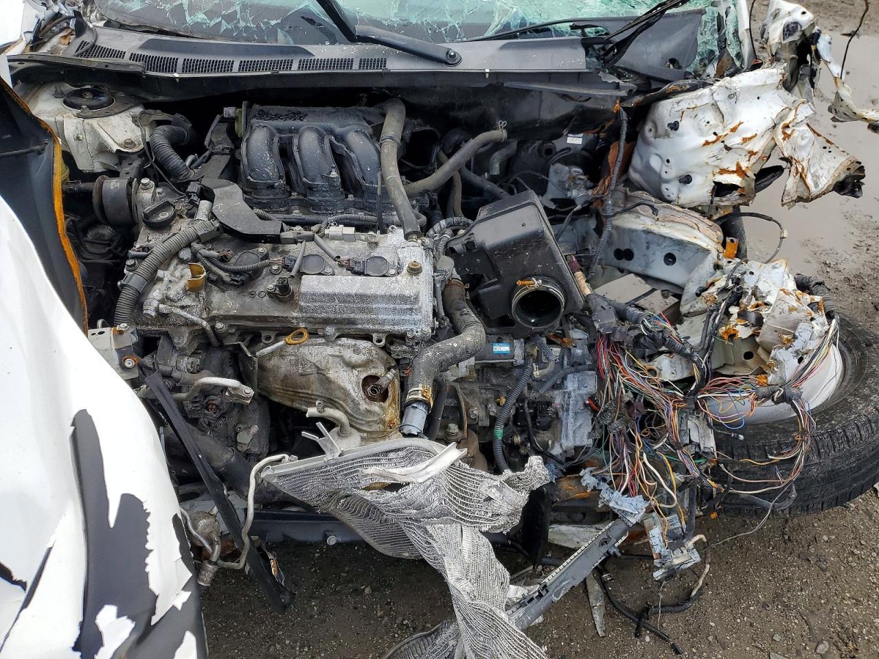 2009 TOYOTA CAMRY SE photo 11