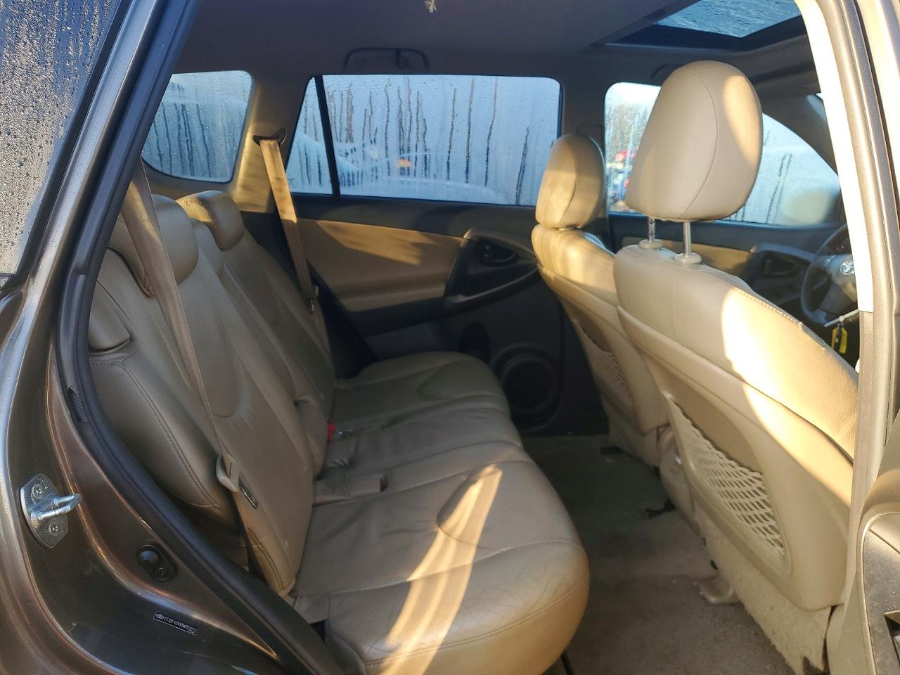 2011 TOYOTA RAV4 LIMITED photo 10
