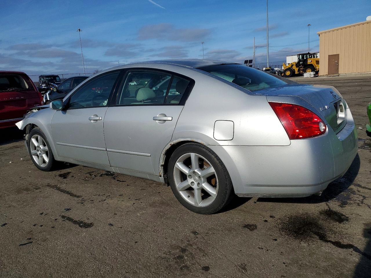 2005 NISSAN MAXIMA SE photo 2