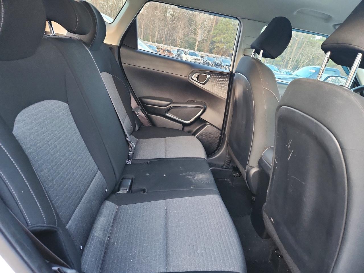 2020 KIA SOUL LX photo 11