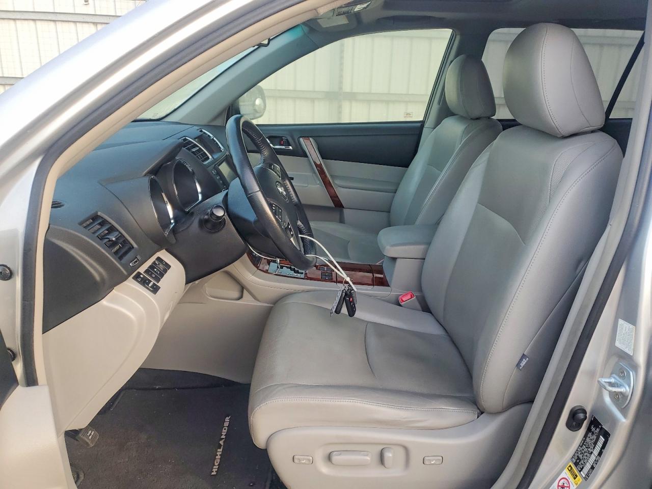 2012 TOYOTA HIGHLANDER HYBRID LIMITED photo 7