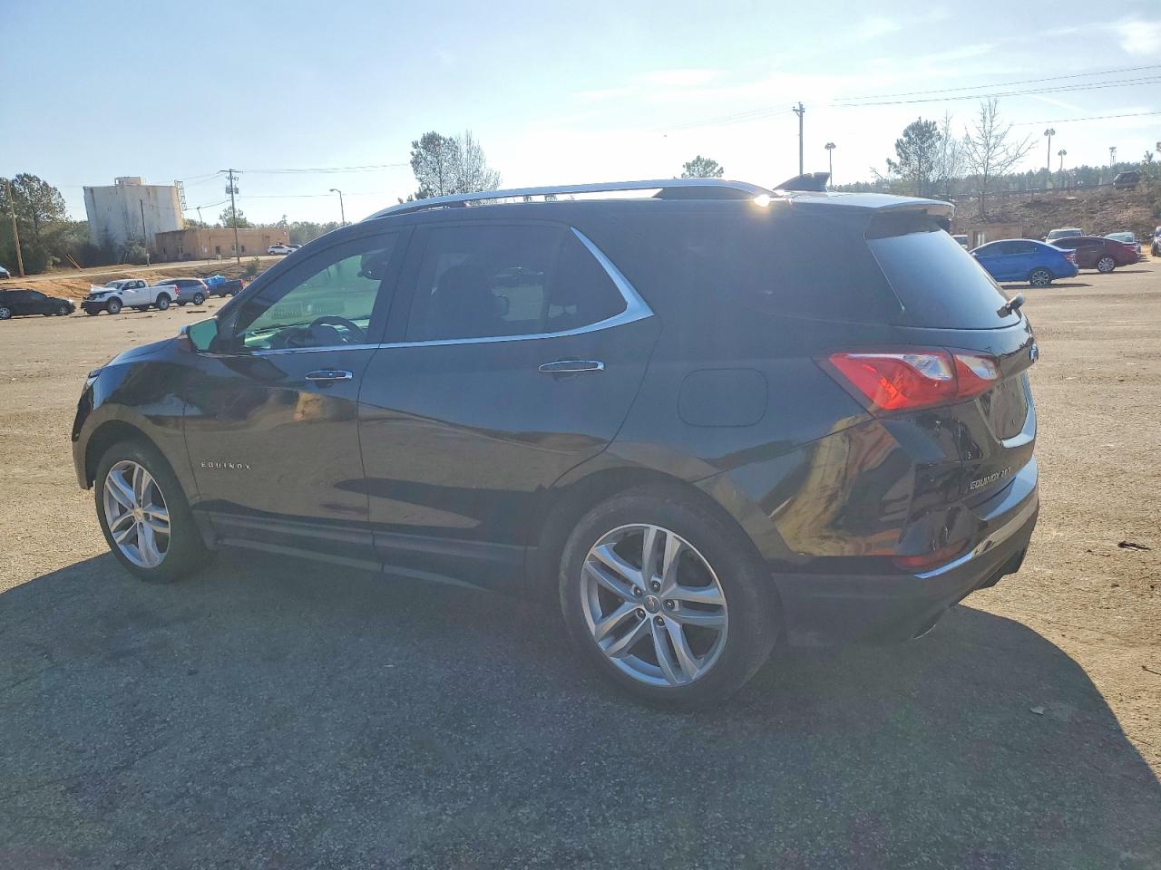 2020 CHEVROLET EQUINOX PREMIER photo 2