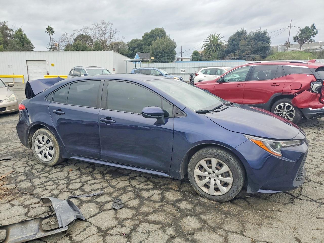2021 TOYOTA COROLLA LE photo 4