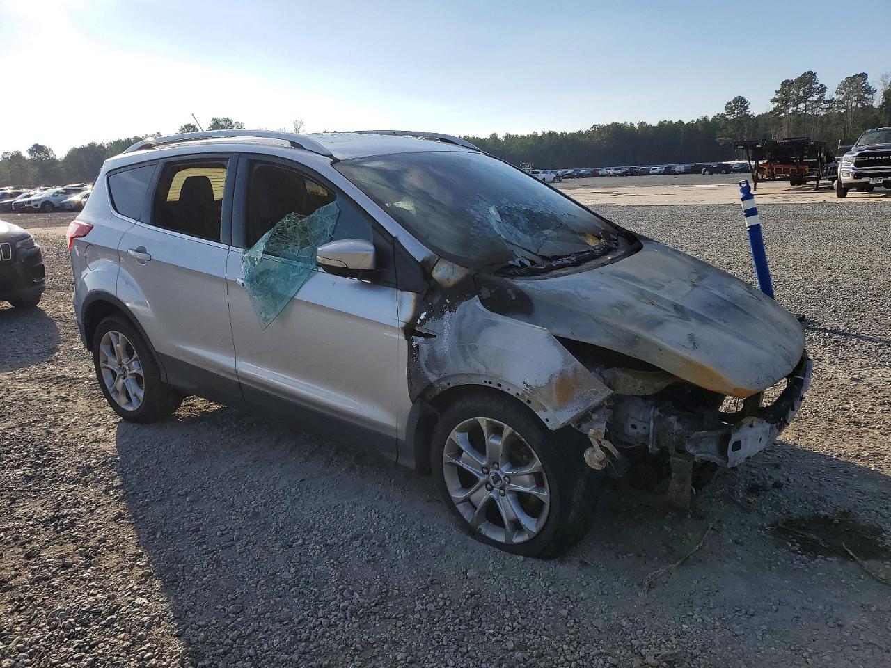 2016 FORD ESCAPE TITANIUM photo 4