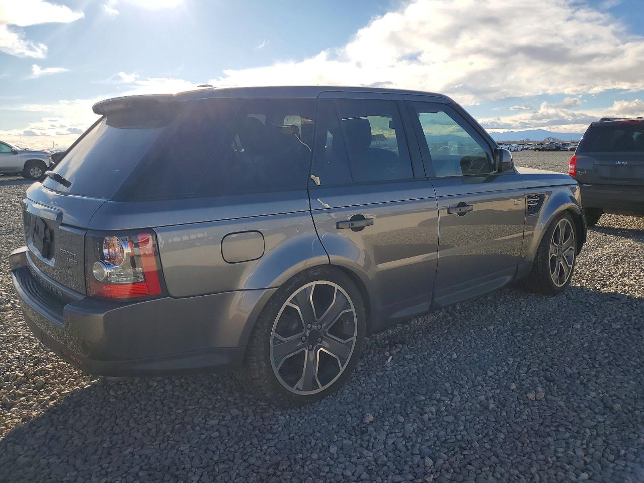 2011 LAND ROVER RANGE ROVER SPORT HSE photo 3