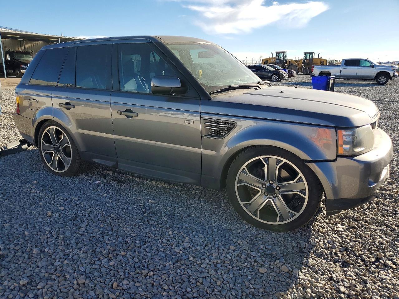 2011 LAND ROVER RANGE ROVER SPORT HSE photo 4