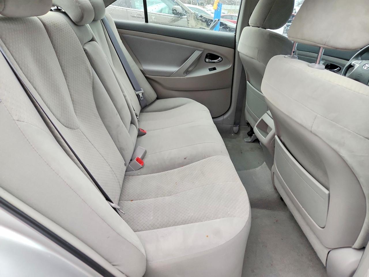 2009 TOYOTA CAMRY BASE photo 10