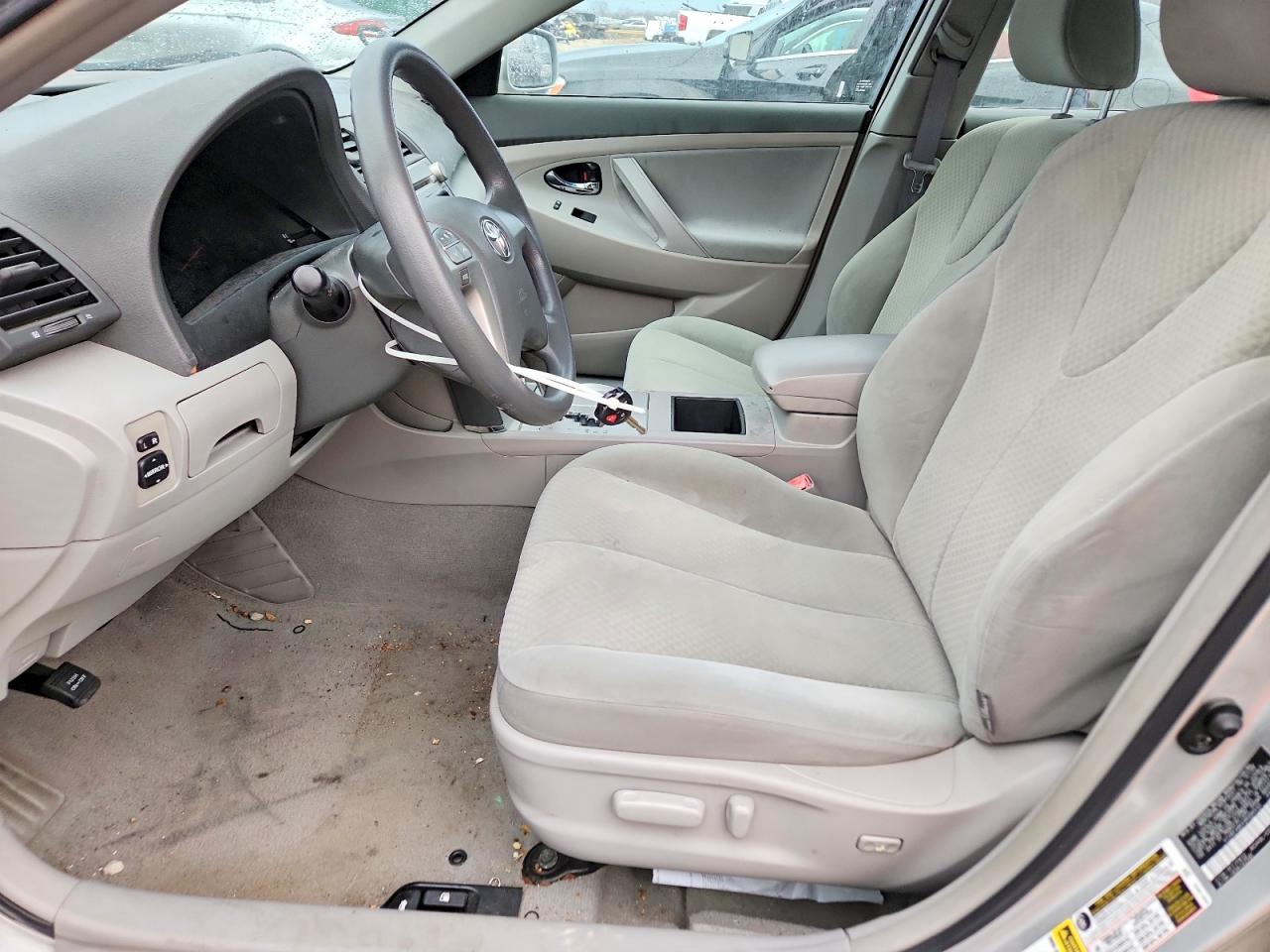 2009 TOYOTA CAMRY BASE photo 7