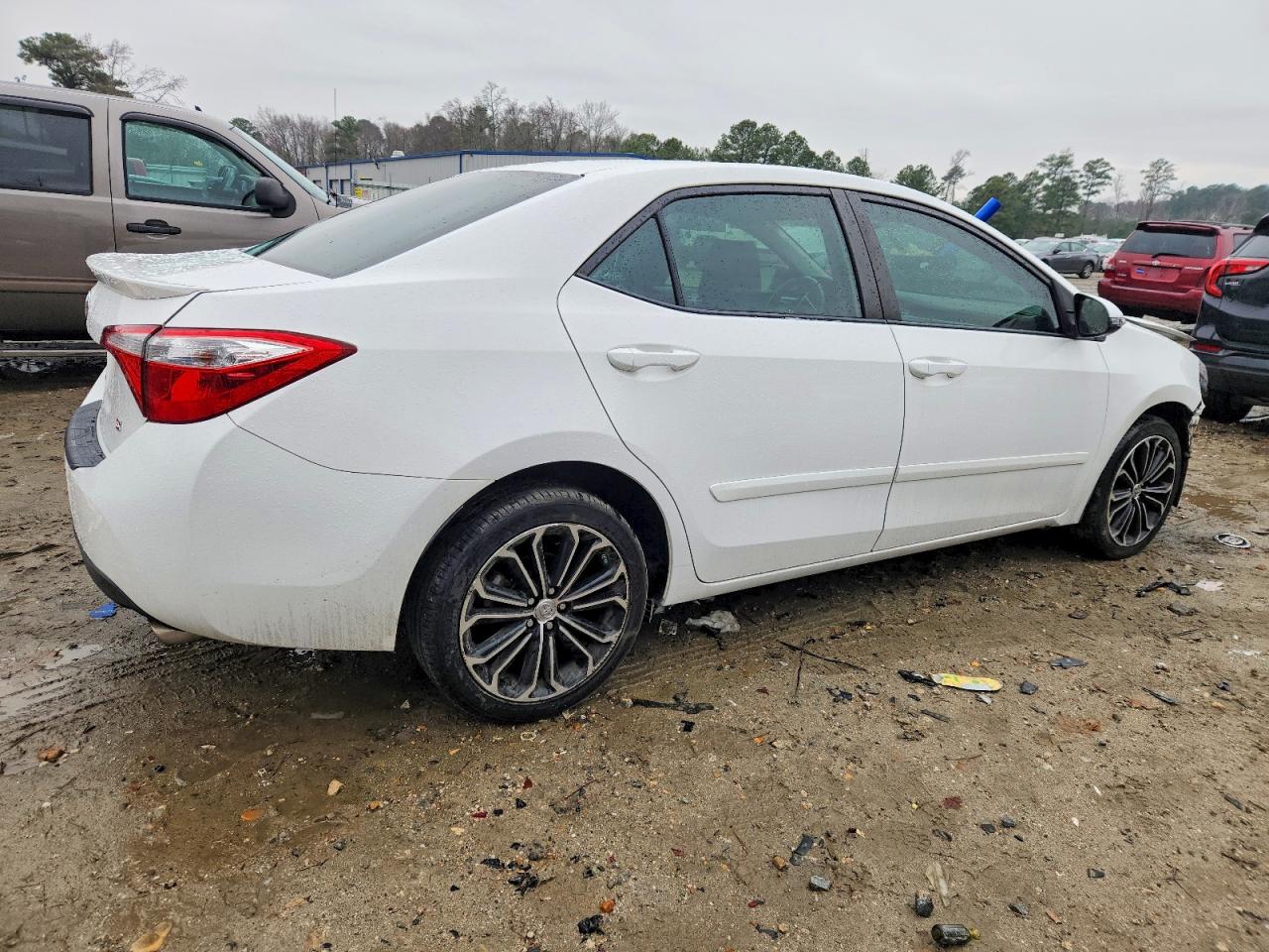 2016 TOYOTA COROLLA L photo 3