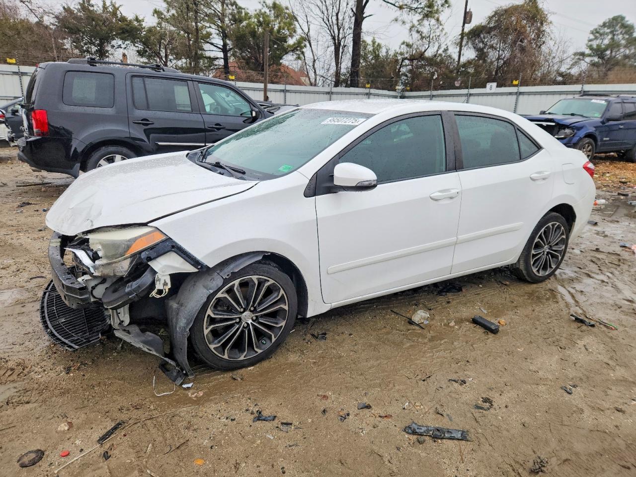 2016 TOYOTA COROLLA