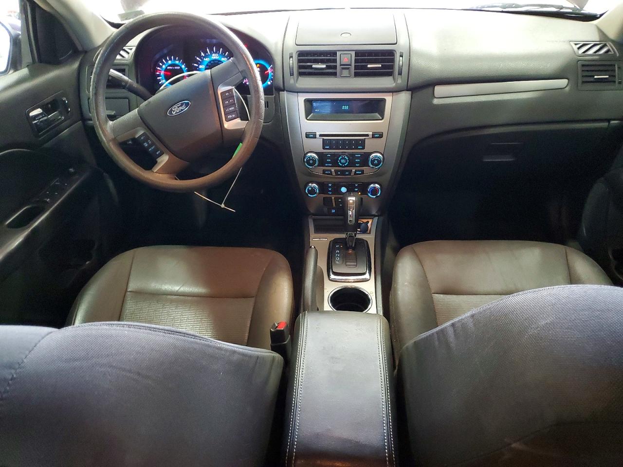 2011 FORD FUSION SE photo 8
