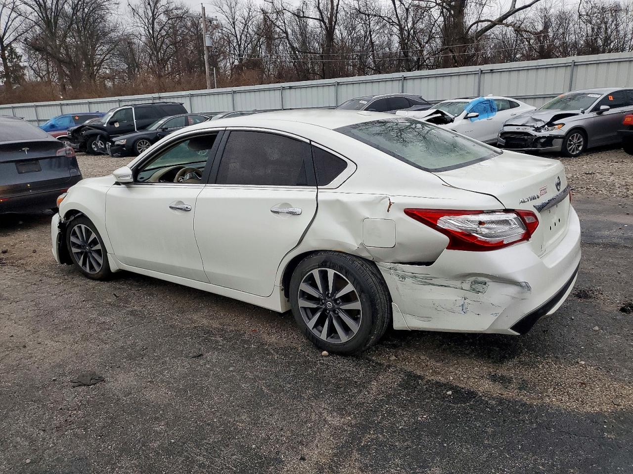 2017 NISSAN ALTIMA 2.5 photo 2