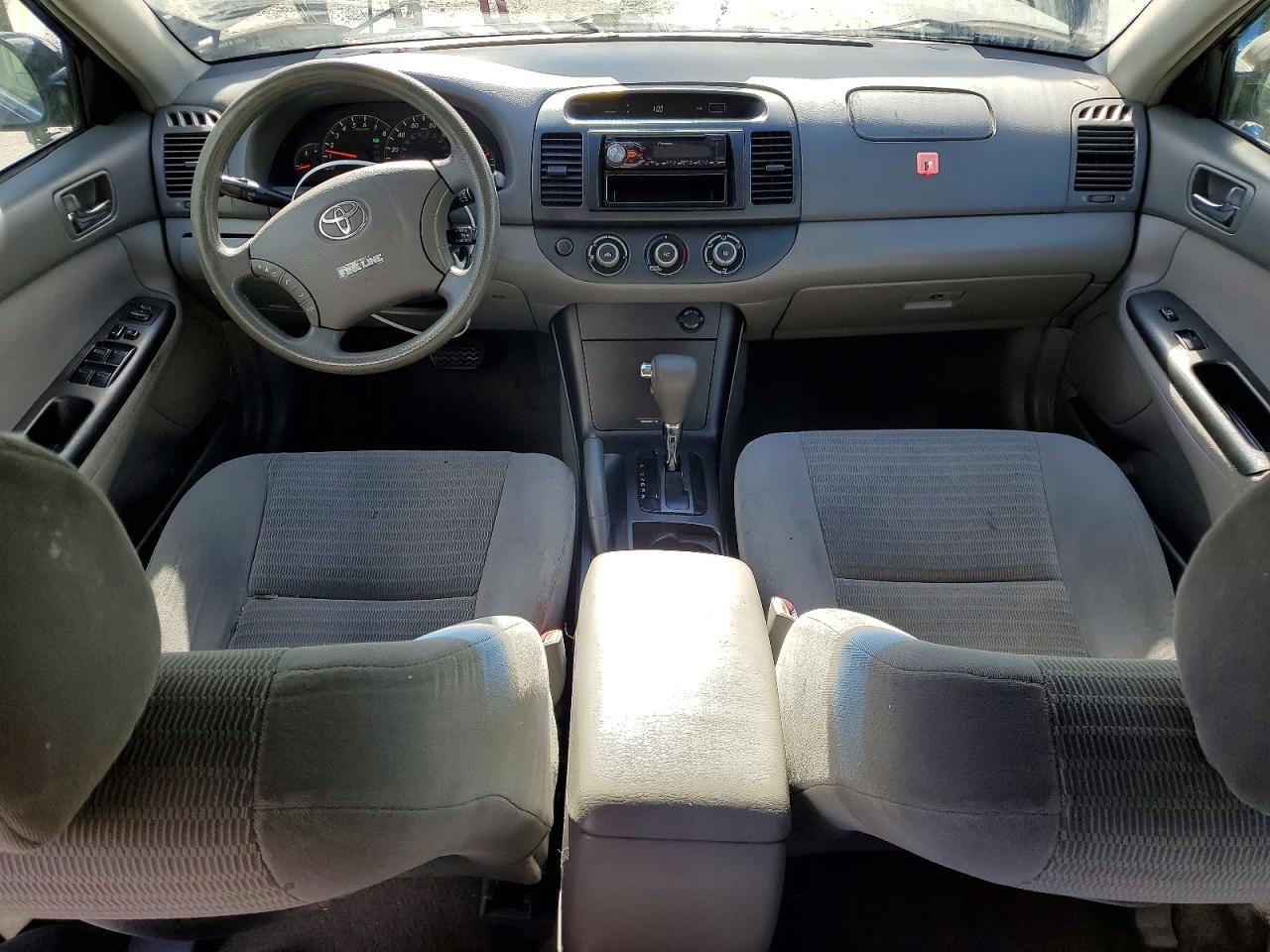2005 TOYOTA CAMRY LE photo 8