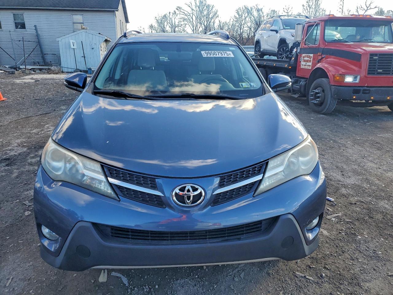 2014 TOYOTA RAV4 XLE photo 5