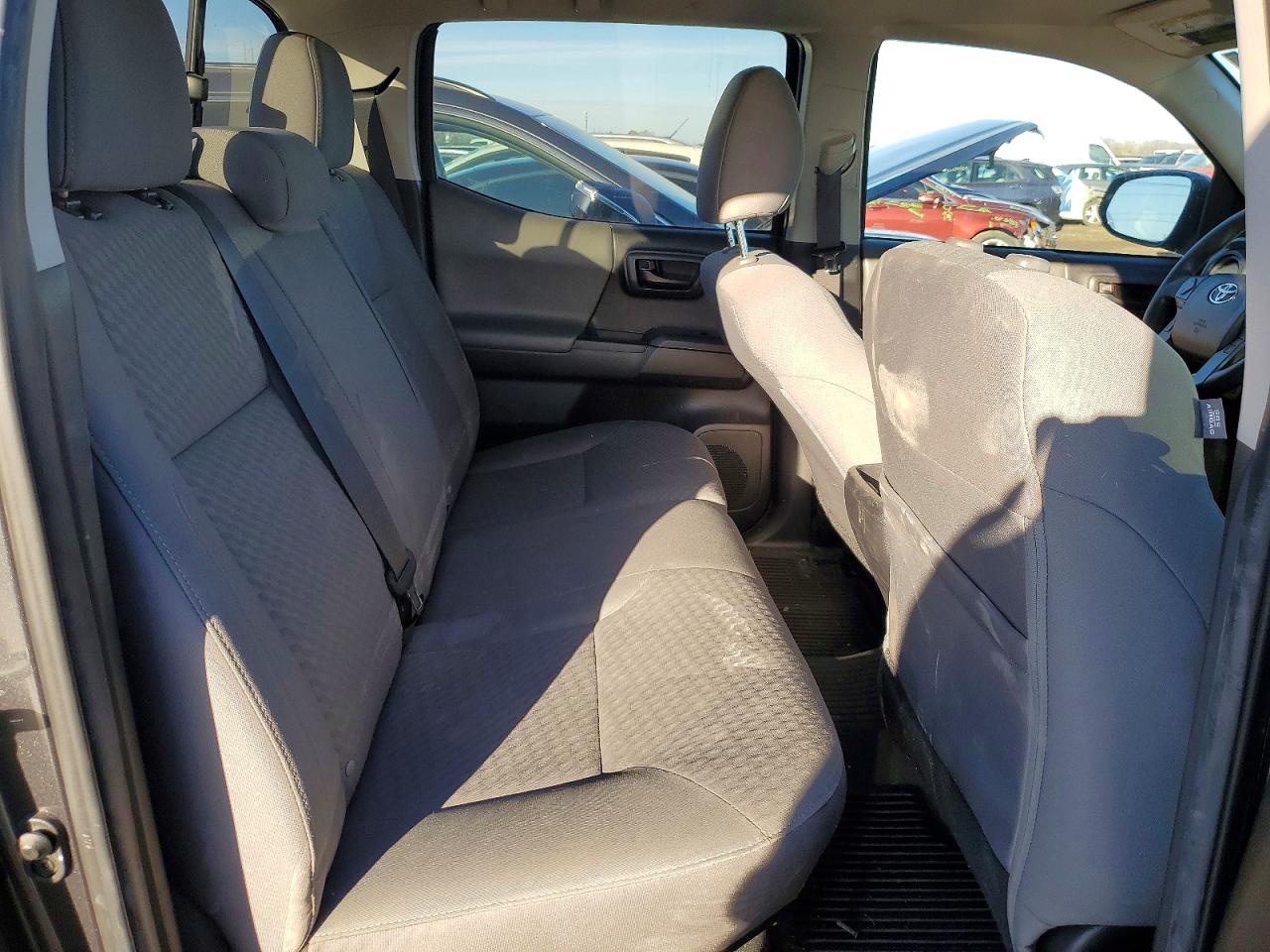 2022 TOYOTA TACOMA photo 10