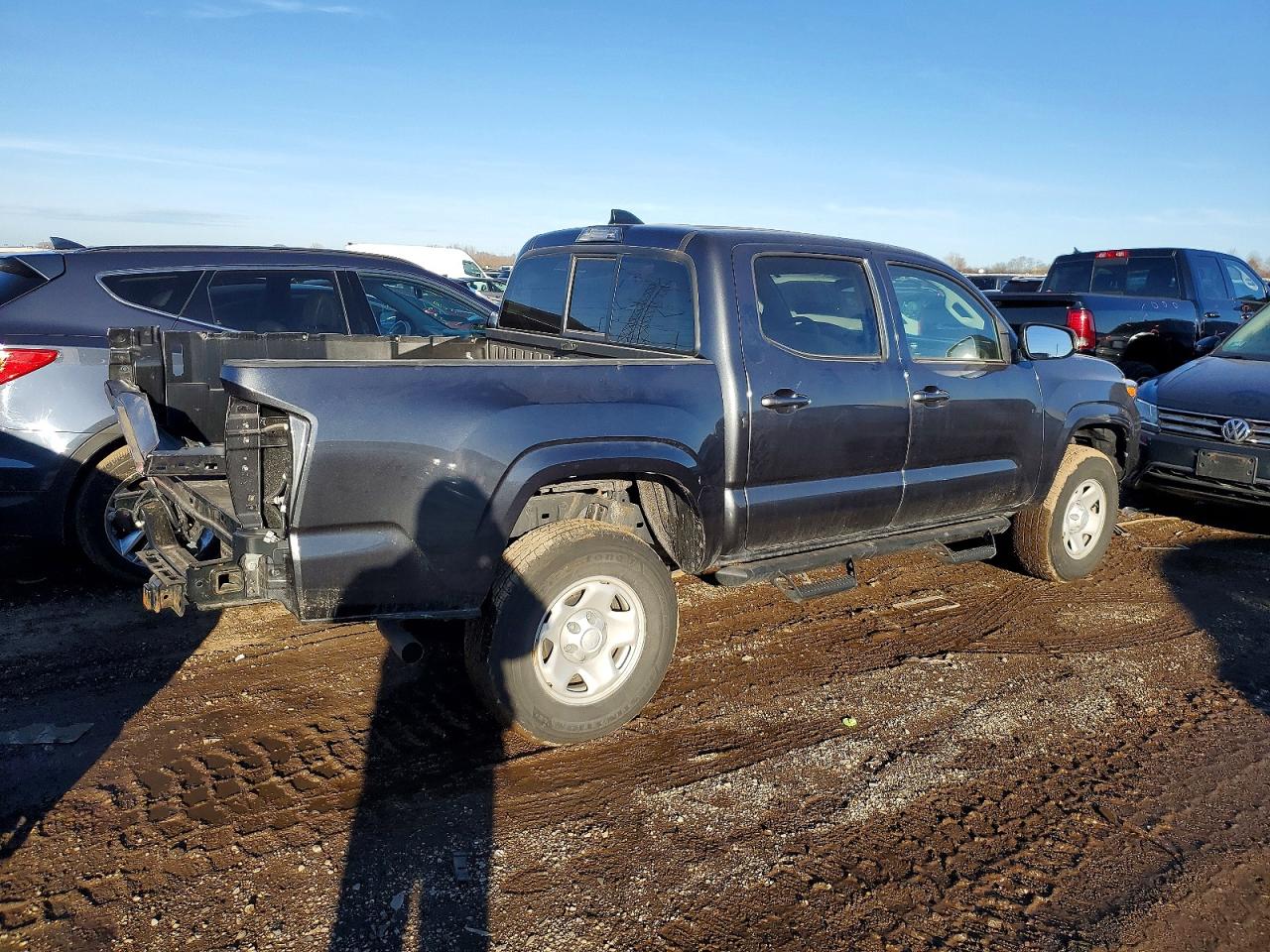 2022 TOYOTA TACOMA photo 3