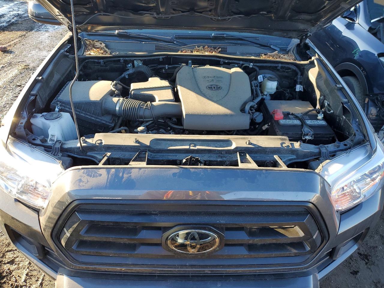 2022 TOYOTA TACOMA photo 11