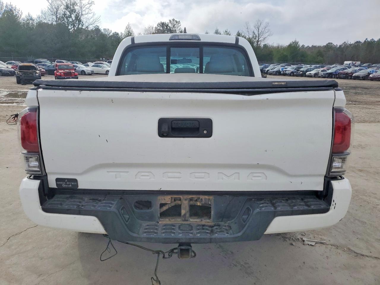 2017 TOYOTA TACOMA DOUBLE CAB photo 6