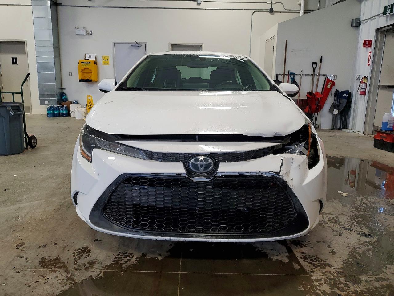 2020 TOYOTA COROLLA LE photo 5