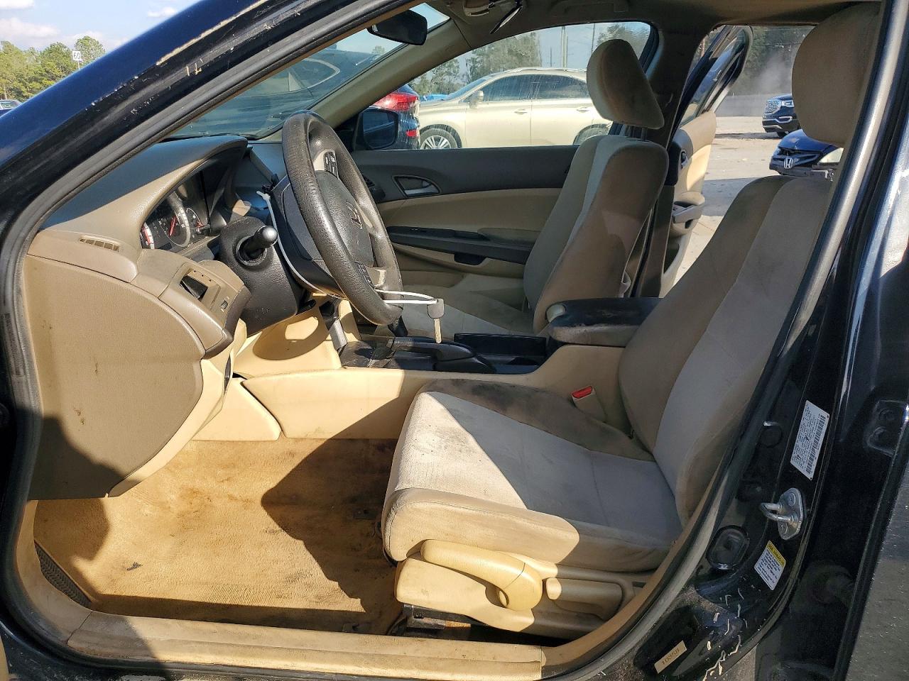 2010 HONDA ACCORD LX photo 7