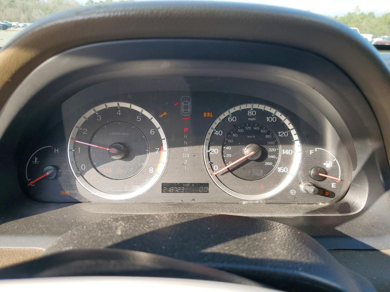 2010 HONDA ACCORD LX photo 9