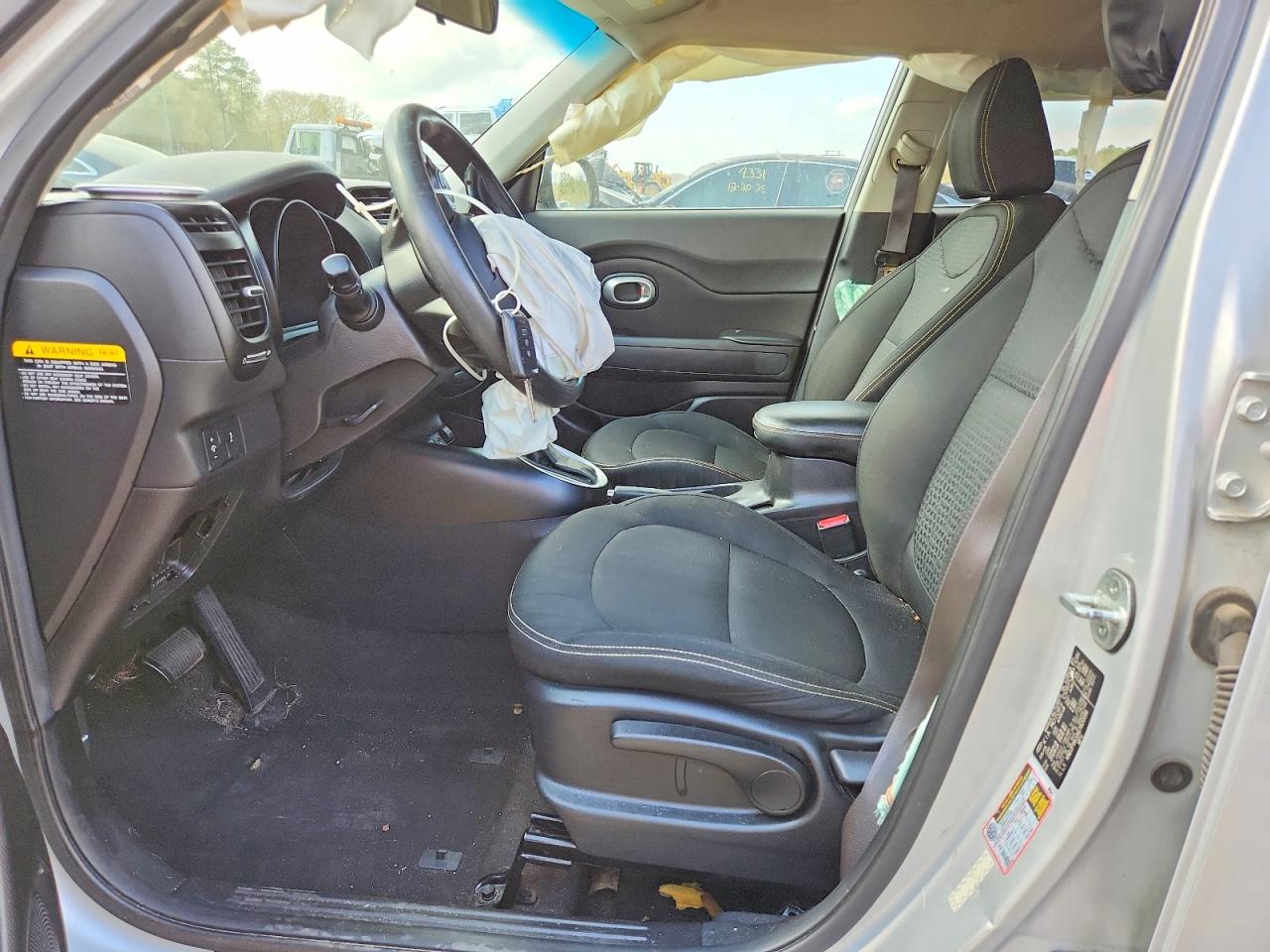 2016 KIA SOUL + photo 7