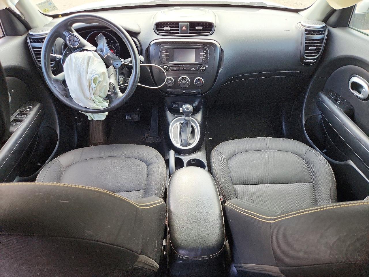 2016 KIA SOUL + photo 8