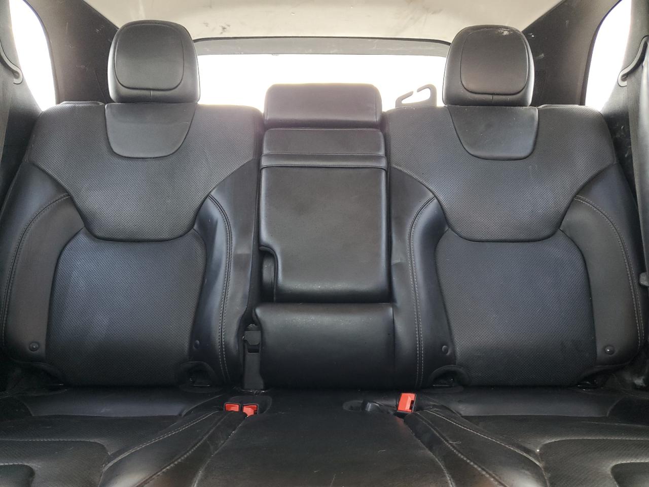 2019 JEEP CHEROKEE LIMITED photo 10